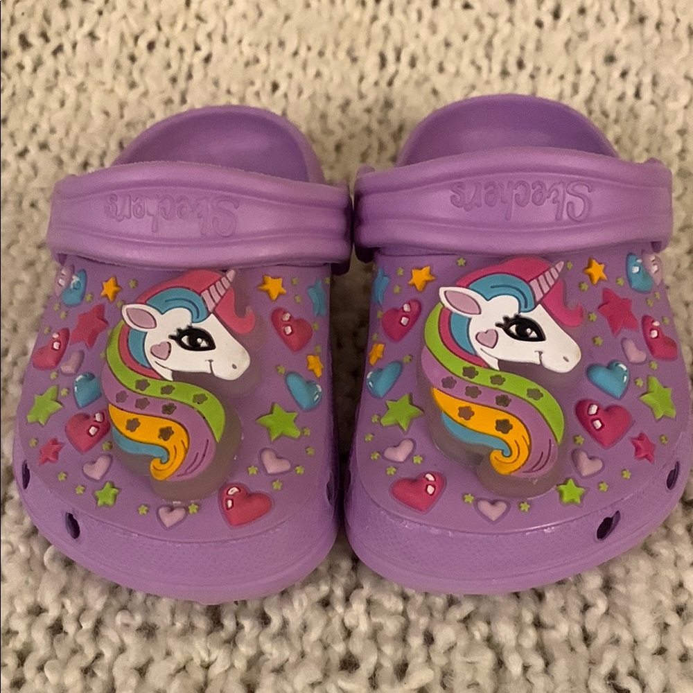 Skechers Foamies, girl’s light up Unicorn shoes, size 4, toddler size.